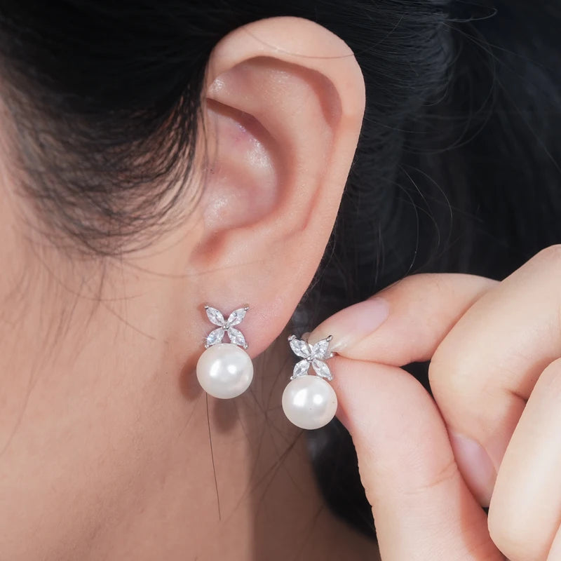 Silver Four-leaf Clover Cubic Zircon Pearl Stud Earrings