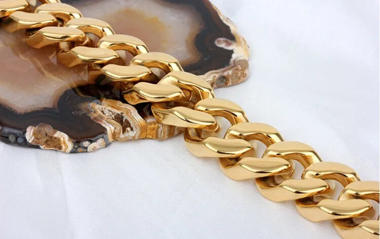 70cm Long Cuban Chain Necklace Stainless Steel Dubai Gold Color.