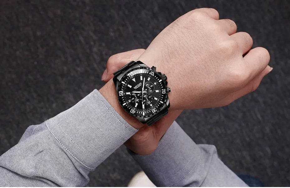 Man's Analogue Chronograph Quartz Stainless Steel Luminous Watch.