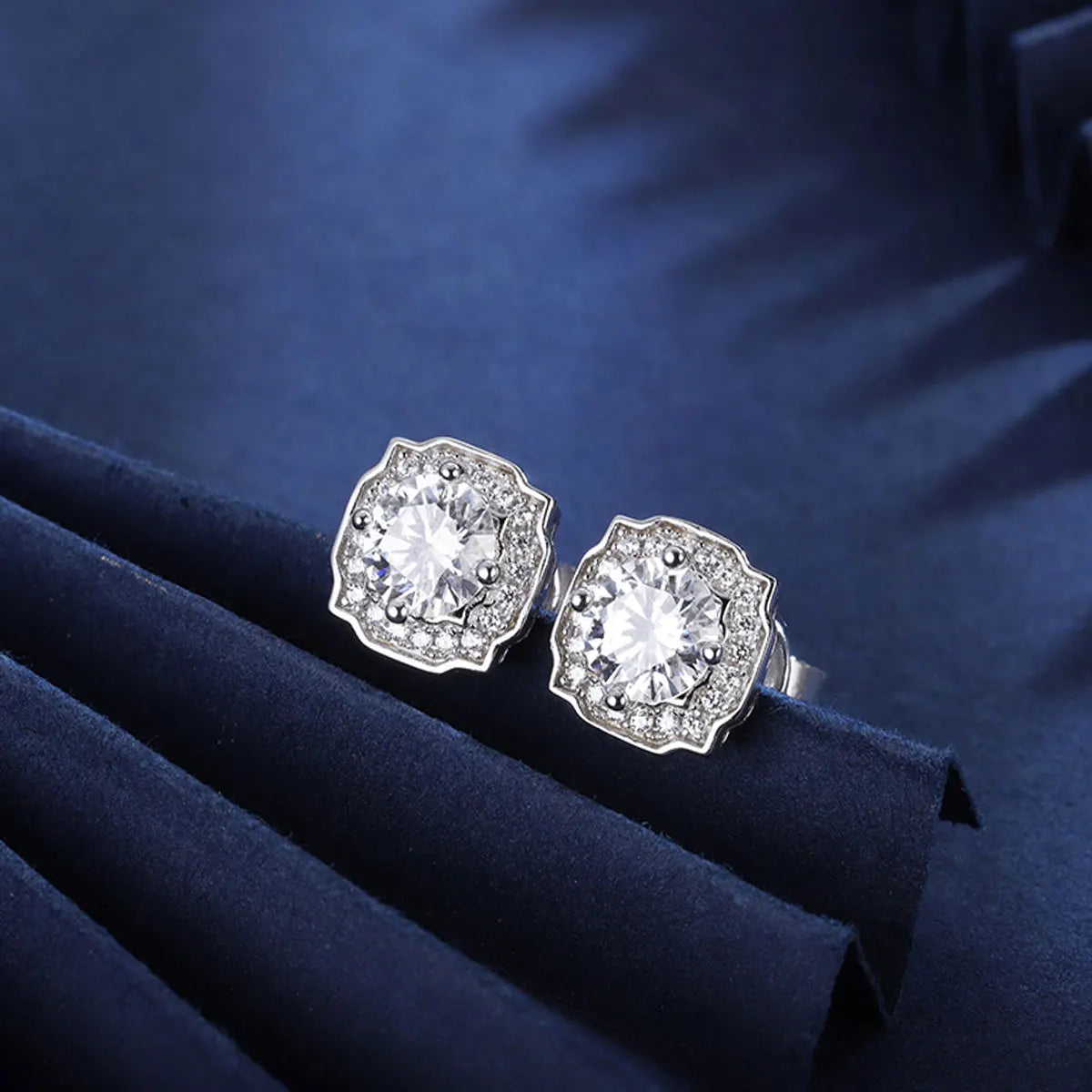 Women's Sterling Silver Moissanite Diamond  Stud Earrings