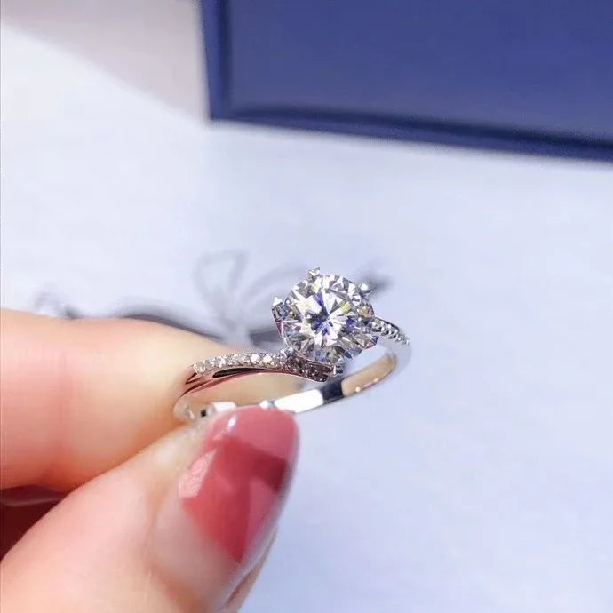 18K White Gold Ring 1ct VVS Grade D Color Moissanite Gold Ring.