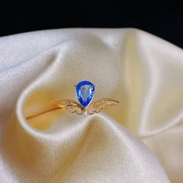 18K Sapphire Ring for Engagement 1.5 Gram 18K Gold 5mm*7mm 0.6ct.