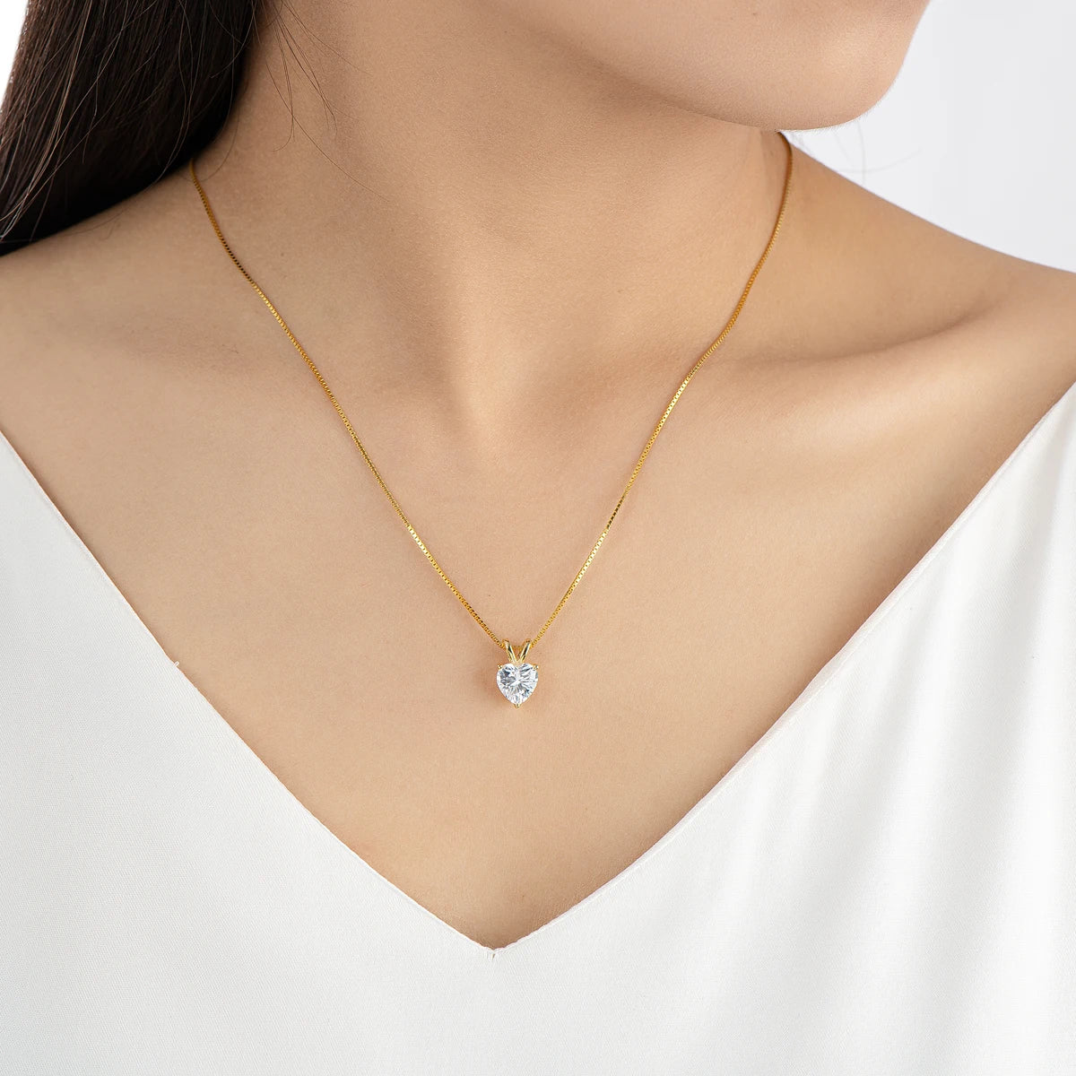 Women's Heart Shape Moissanite Diamond Pendant Necklace