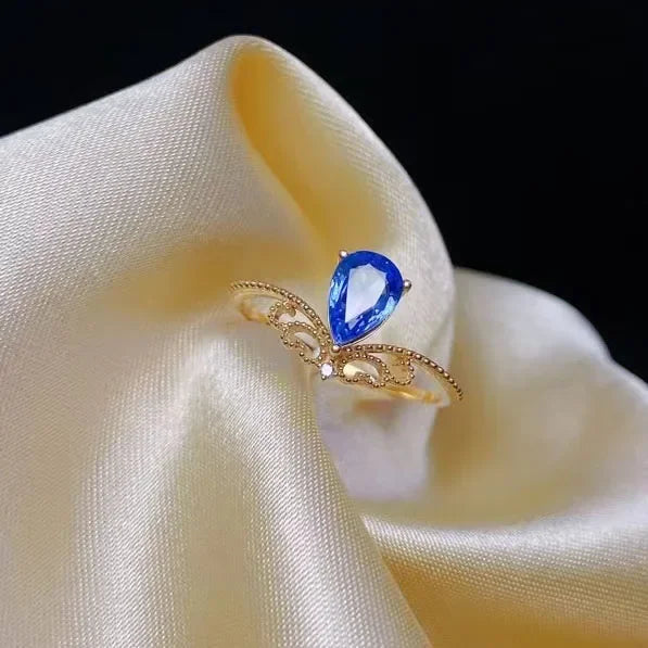 18K Sapphire Ring for Engagement 1.5 Gram 18K Gold 5mm*7mm 0.6ct.