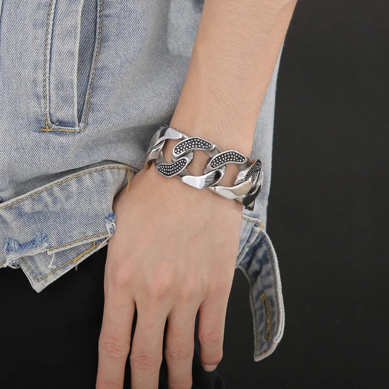 30MM Stainless Steel Mesh Chain Bracelet for Men Silver Color.